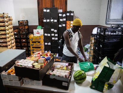 Varios lotes de alimentos en una asociación en Madrid.