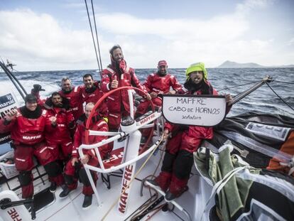 Los integrantes del Mapfre, en un instante del cruce por el Cabo de Hornos.