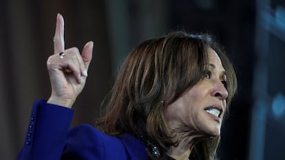 Kamala Harris durante un evento en Phoenix, Arizona.