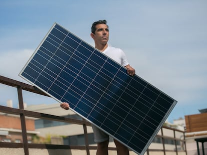 Jorge Puebla, afectado por el recorte a las primas de las energías renovables, el pasado jueves en la sede de Anpier.