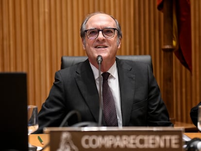 El Defensor del Pueblo, Ángel Gabilondo, durante la Comisión Mixta de Relaciones con el Defensor del Pueblo, en el Congreso.