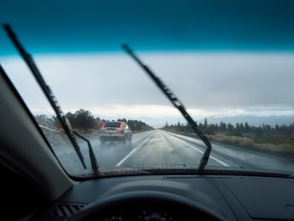 Repele la lluvia con el lavaparabrisas ideal para los días de lluvia.