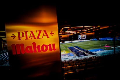 Plaza Mahou es el concepto que ha desarrollado la cervecera madrileña para el reformado estadio Santiago Bernabéu, con un espacio de gastronomía y cerveza abierto de lunes a domingo.