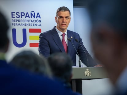 El presidente del Gobierno, Pedro Sánchez, durante la rueda de prensa de este viernes tras la reunión del Consejo Europeo en Bruselas (Bélgica).