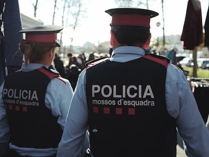 Dos Mossos d'Esquadra, en una foto de archivo.