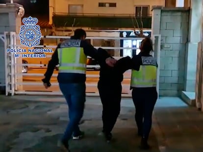 Uno de los detenidos en el marco de la Operación Bentley, en Marbella (Málaga).