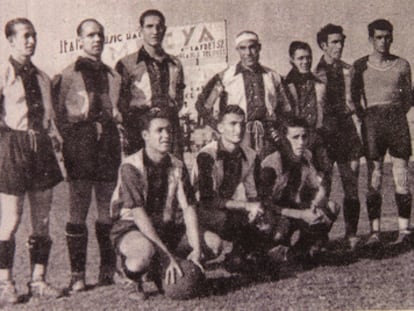 Foto del partido de fútbol en el que el Levante ganó la Copa de la España Libre-Trofeo Presidente de la República en 1937, disputado en plena Guerra Civil.