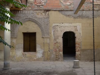 Restos de yeserías en el palacio de San Martín, en Segovia.