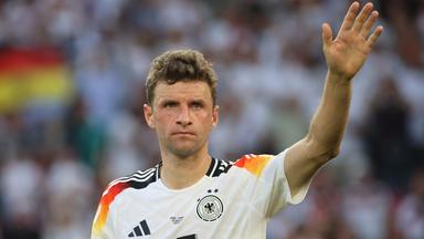 Thomas Müller verabschiedet sich von den deutschen Fans