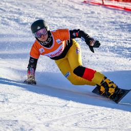 Ramona Hofmeister im Snowboard-Parallel Slalom