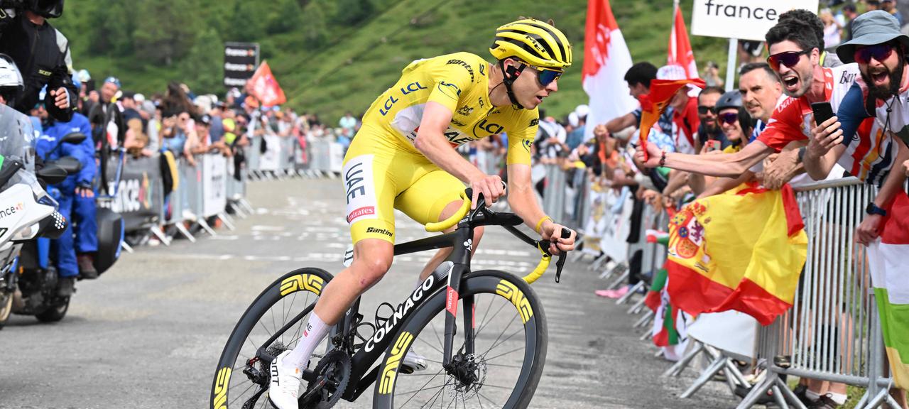 Tadej Pogacar während der 14. Etappe der Tour de France