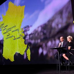 Prudhomme Christian und Rousse Marion präsentieren die Strecke der Tor de France Femmes 2025