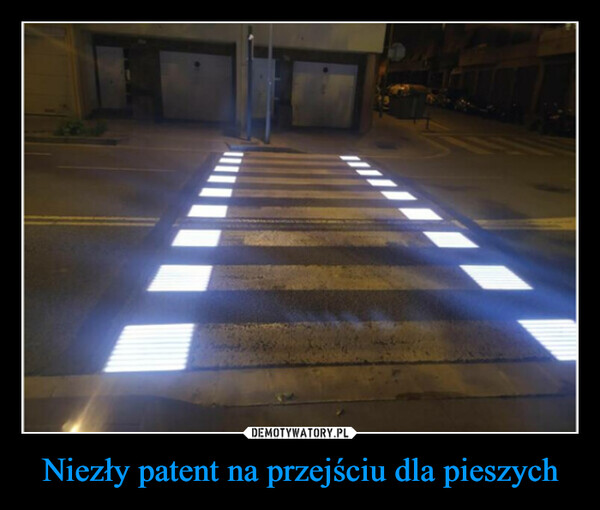 Niezły patent na przejściu dla pieszych –  