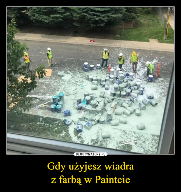 Gdy użyjesz wiadraz farbą w Paintcie –  