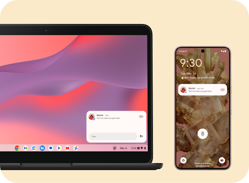 En Chromebook og en telefon er plassert ved siden av hverandre. Begge viser et varsel om en tekstmelding fra «Rachel».
