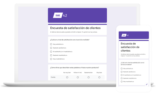 Un portátil y un teléfono donde se muestra la interfaz de Formularios de Google.