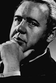 Primary photo for Charles Laughton