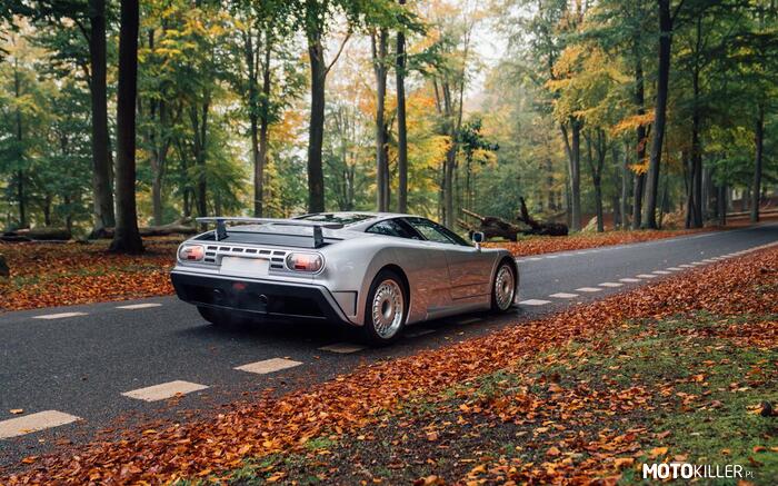 Bugatti EB110 GT –  