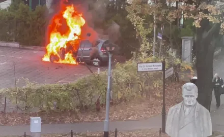 Pożar auta przy GUMedzie na Aniołkach