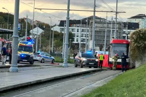 Śmiertelny wypadek na pętli Łostowice Świętokrzyska. Nie żyje kilkuletnie dziecko