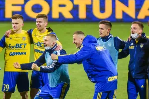 Arka Gdynia - Piast Gliwice w Pucharze Polski. Powtórzyć 2021 rok